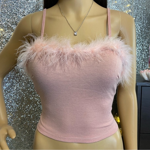 ‼️CLEARANCE Item‼️| SHEIN Pink Fur Crop Top - Picture 3 of 11